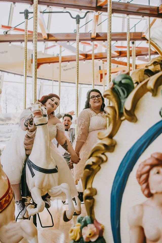 lol @ my man of honor in the back!