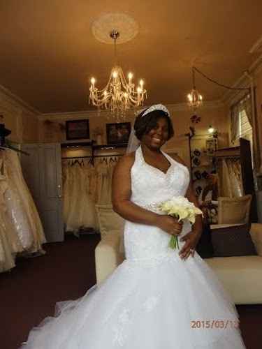 Show Me Your non-Strapless Dress!