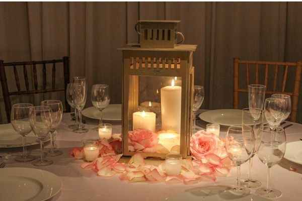Show me your center pieces...I NEED inspiration!!!