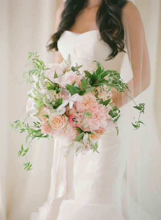 Bouquet colors advice