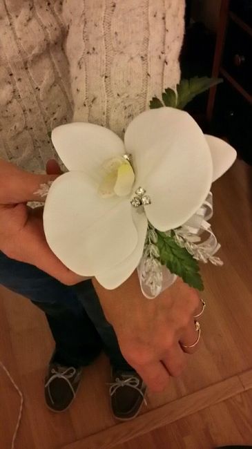 Diy corsages and boutonnieres