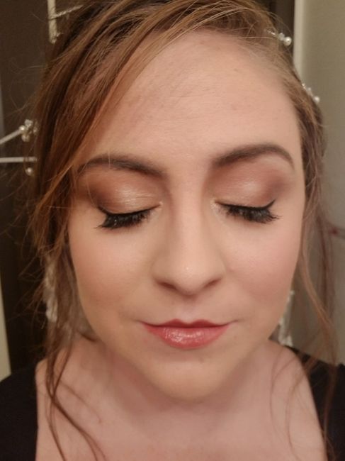 Wedding makeup, get it done, do it yourself and fake lashes or not? 2