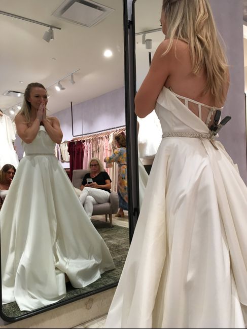 Show me your ball gowns! 4
