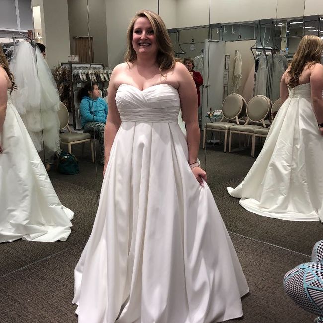 Need help finding this dress - 1