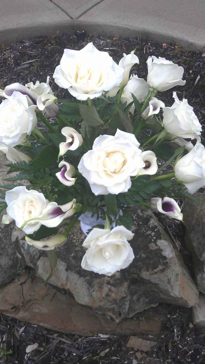 Deodorant,  Sams club flowers,  sky lanterns and more. My wedding day advice.  (pics)