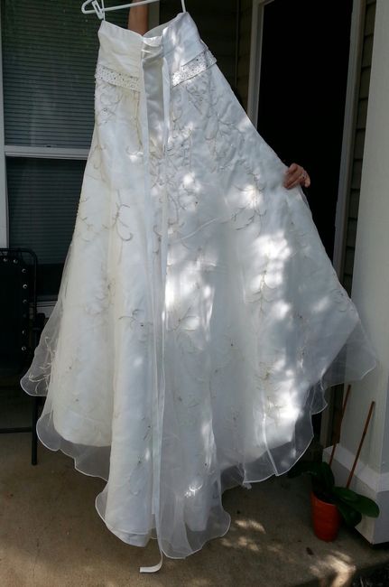 Need help finding a wedding dress please
