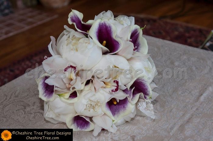 Show us your wedding colors!