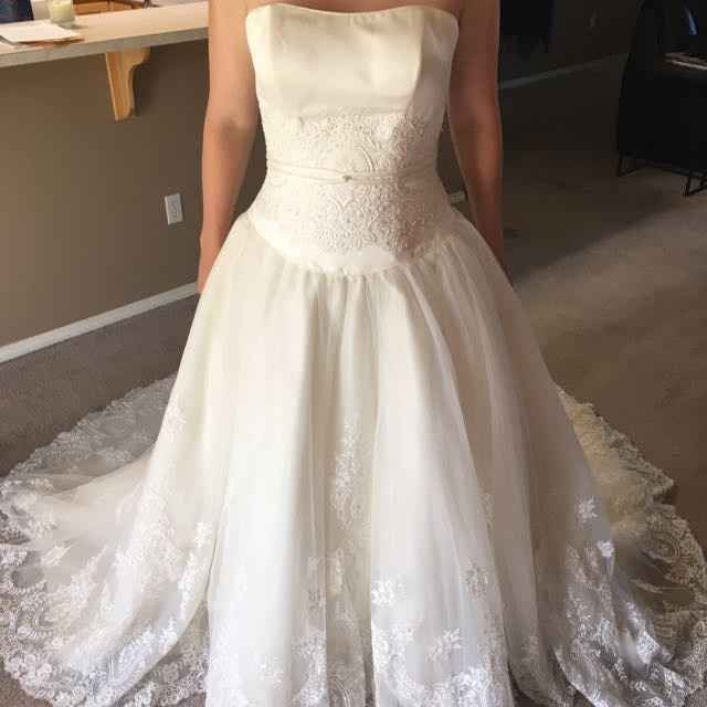 did u show your partner pics of the rejected dresses? (update: show us your rejects!)