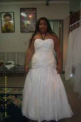 Forget the other dresses I posted...I found "The Dress""