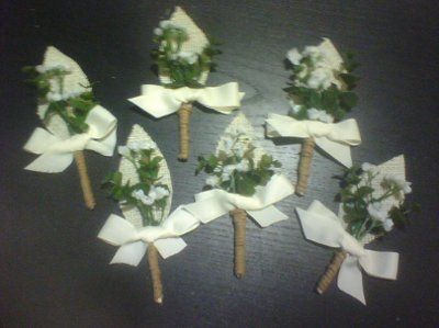 DIY Boutonnieres FINISHED!!! (pix)