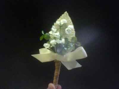 DIY Boutonnieres FINISHED!!! (pix)