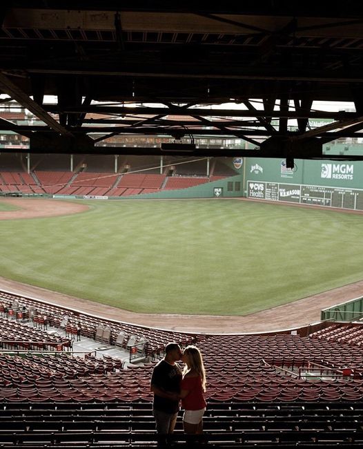 I’m so in love with our Fenway Park engagement photos!!! 3