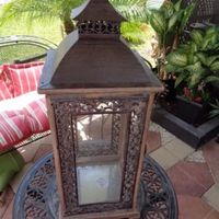 Anyone doing a Large Lantern for Cards??