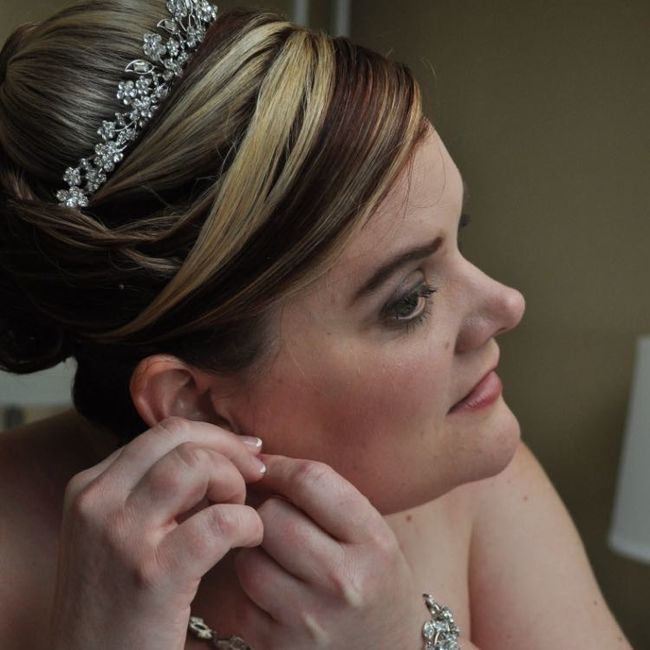 Let's see your wedding hair!