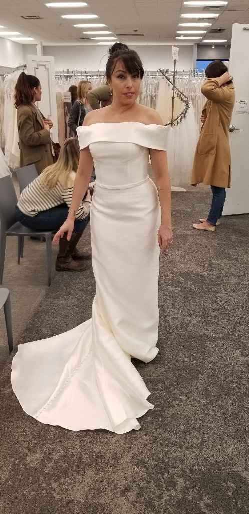 Short Brides! Let’s see your dress 🥰 - 1