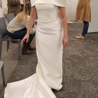 Short Brides! Let’s see your dress 🥰 - 1