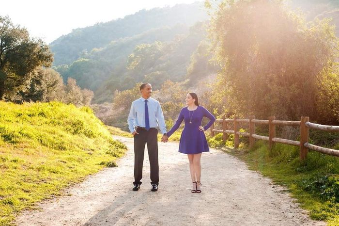 Outfits for engagement shoot 19