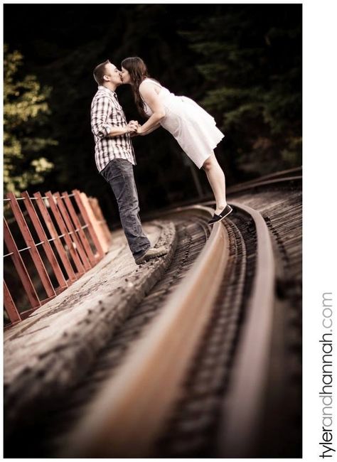 Engagement Pictures!