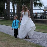 Back and married! It didn't rain!!