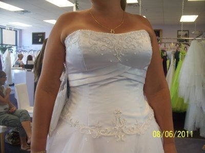 MY Wedding Dress Pics!!!