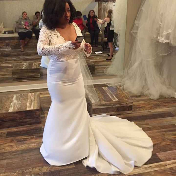 Long sleeve wedding dress love!