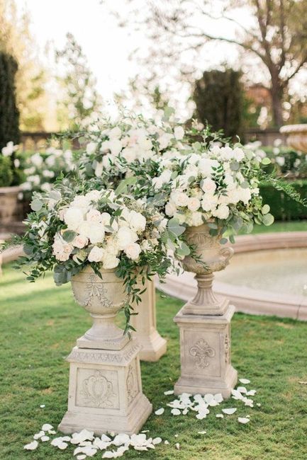 I need your inspiration and pics for ceremony background please!!