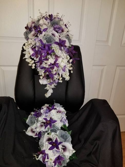 Bouquet Sizes? Is an 8" Round Bouquet too small for brides bouquet? 4