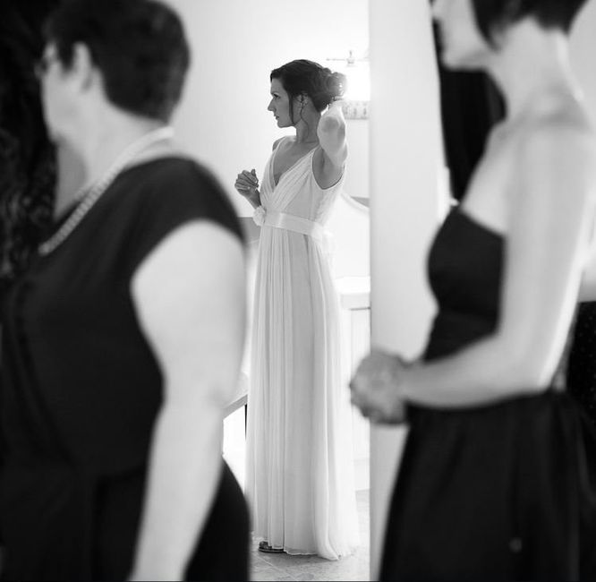 FINALLY! Pro pics of our intimate cottage wedding :)