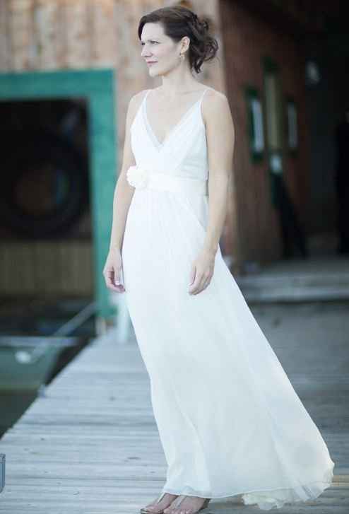 FINALLY! Pro pics of our intimate cottage wedding :)