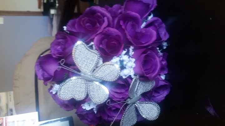 Finished my bouquets...and oh yeah....ONLY 4 MORE DAYS!!!!
