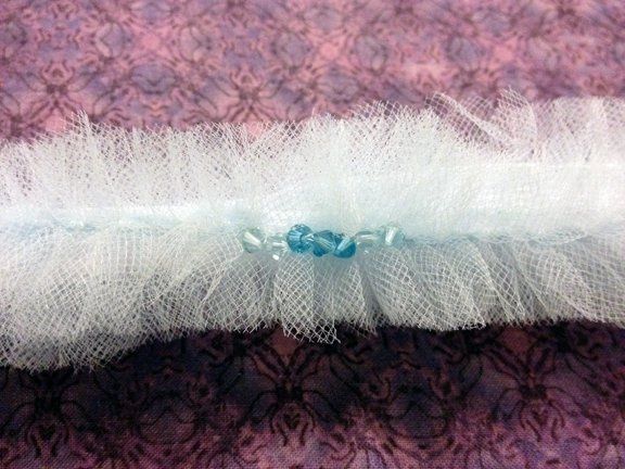 Something blue - DIY garter and how I did it