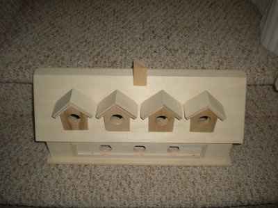 Finished my first DIY! Birdhouse cardbox *pics*