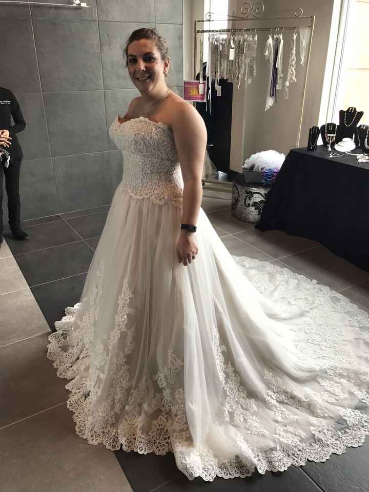 I said YES to my dress!!!! Let me see yours!!