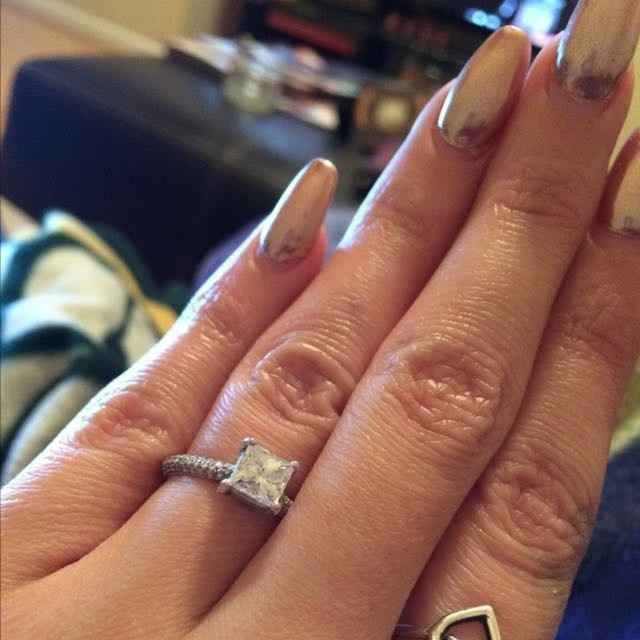 Let's see those rings! And for the Mrs lets see the bands with it ! I LOVE seeing everyone's bling:)