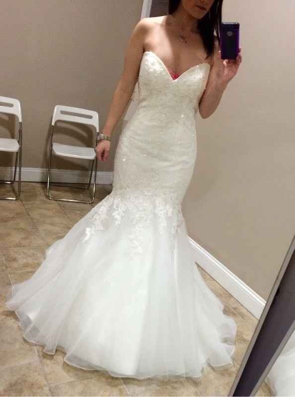 I LOVE my dress!!! Anyone wana share theirs? I'll show you mine!? LOL