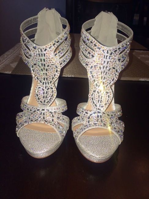 show me your shoes!