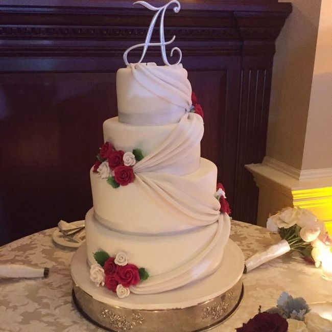 Cake cake cake . Show me your cake .