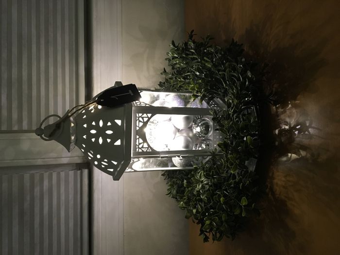 Centerpieces without flowers