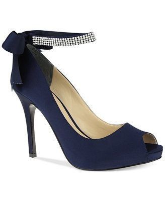 I need help picking out wedding shoes!