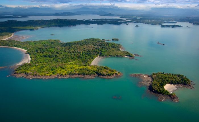 Show me PICTURES of your honeymoon destination!