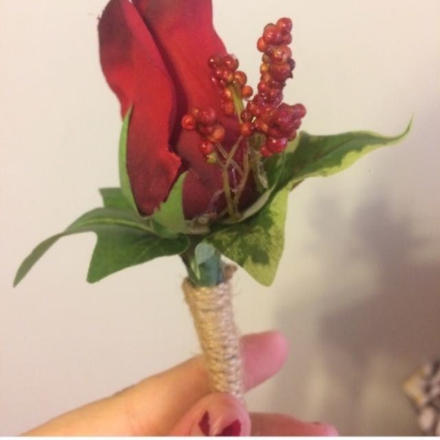 DIY wedding boutonniere