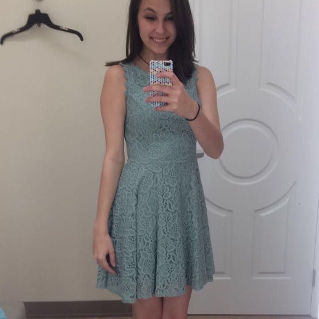 Show Me Your Bridal Shower Dresses!!