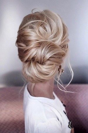 Updo for thin hair 1