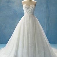 Need HELP with finding a certain dress!