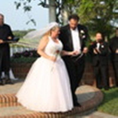 What does your dress look like? Post pics or give style number. I want to know what the trend is!