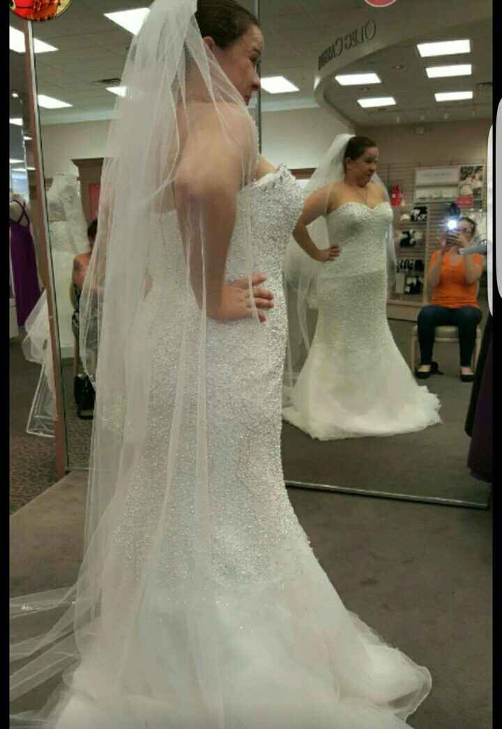 Ok ladies... Drop a pic of your BEAUTIFUL DRESSES