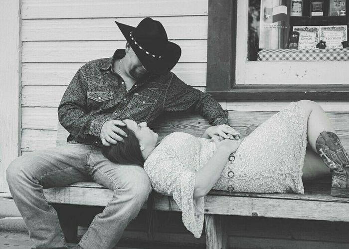 Engagement pictures are in!!!!