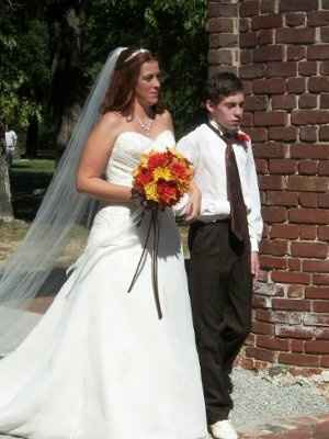 Say Hello to the new Mrs. Gore~