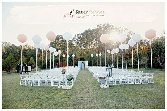 Show me your aisle decor!