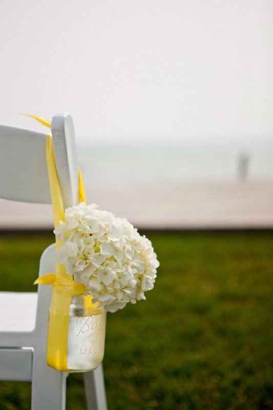 Show me your aisle decor!